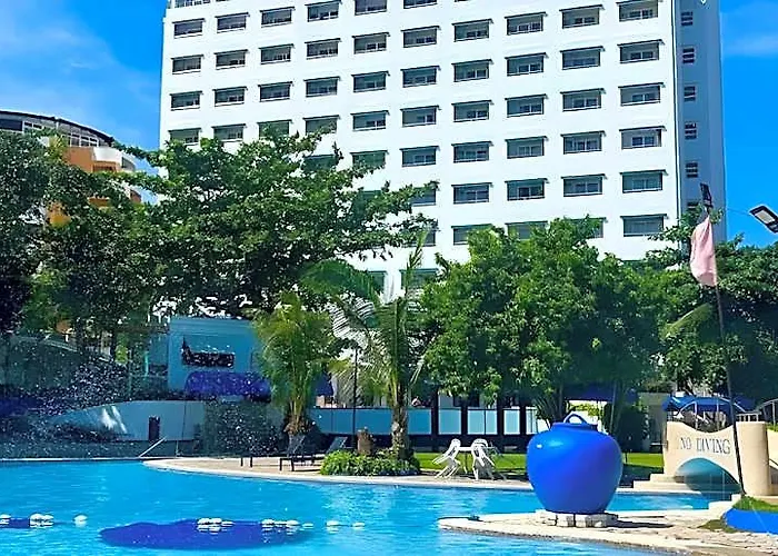 Egi & 2* Lapu-Lapu City