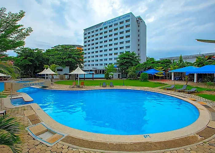 Egi & Semesteranläggning (resort)